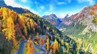 9 of the prettiest fall travel destinations