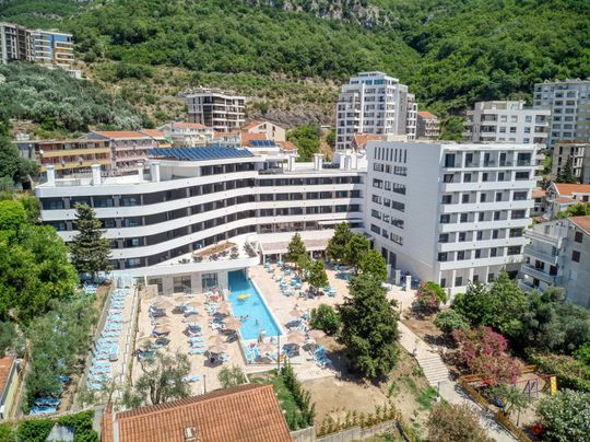 Montenegrina Hotel & SPA ~755€