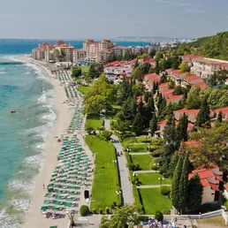 Holidays in Elenite