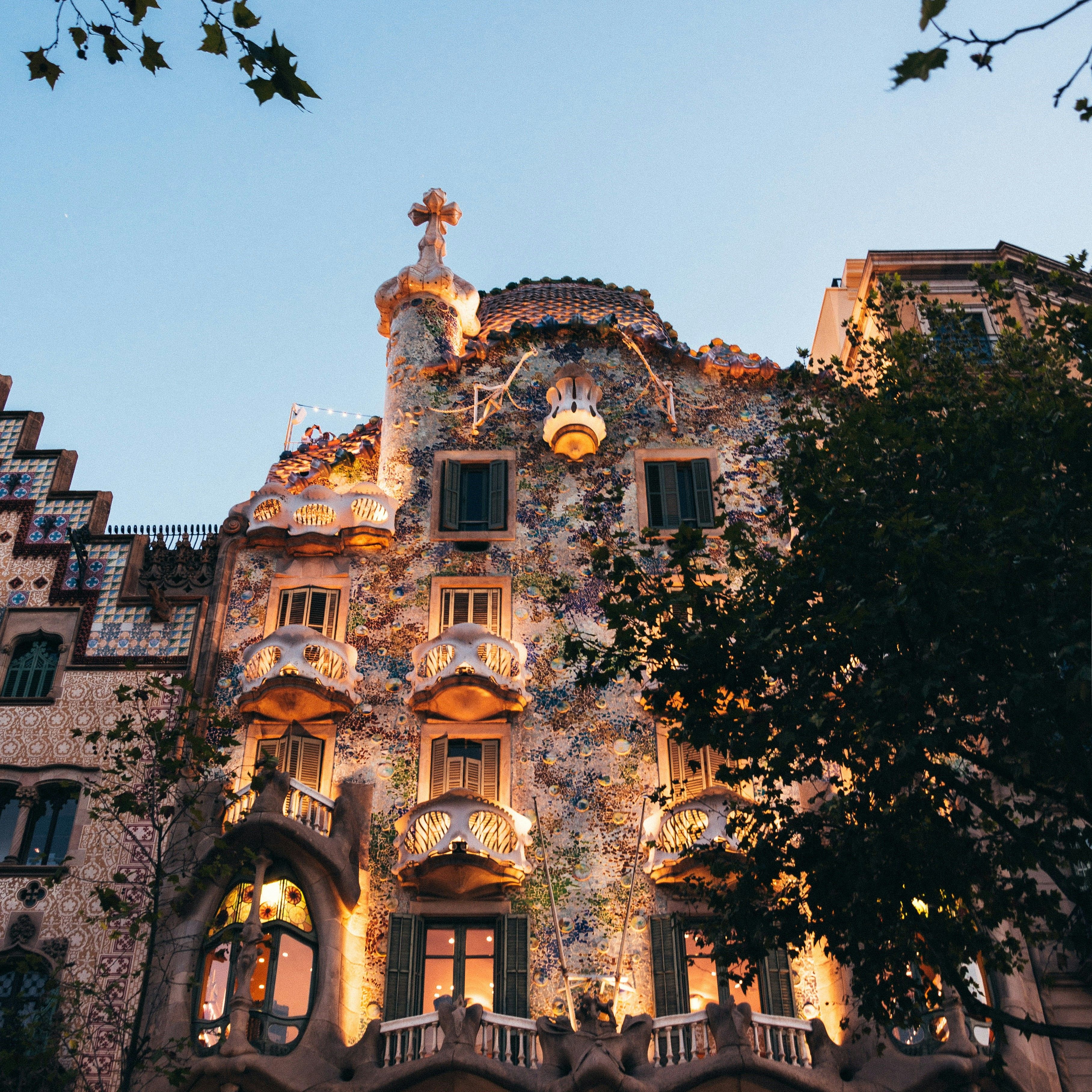 Flight tickets from 
Sevilla to Barcelona - Zbor24.ro