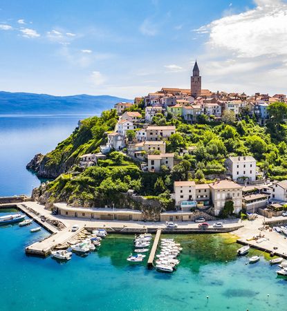 Flights from Romania to Croatia