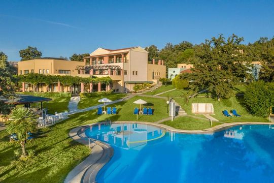 Century Resort ~580€