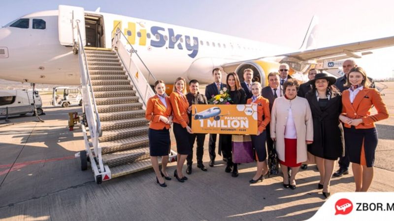 The millionth passenger of HiSky received free flights for a year.