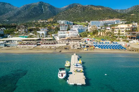 NOSTOS BEACH BOUTIQUE HOTEL ~455€
