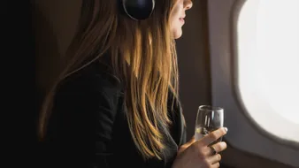 Key rules for carrying alcoholic beverages on a flight