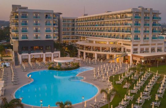NissiBlu Beach Resort ~810€