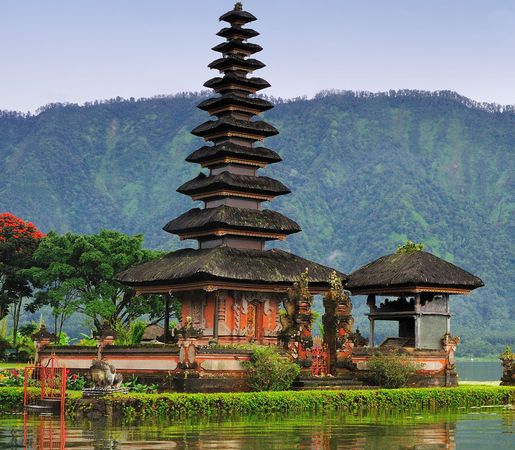 Iași-Dempasar (Bali)