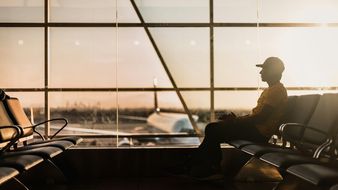 Cum decurge check-in-ul și îmbarcarea la aeroport, pas cu pas