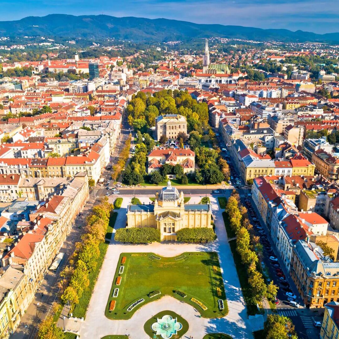 Cheap flight tickets 
from Bucharest to Zagreb - Zbor24.ro