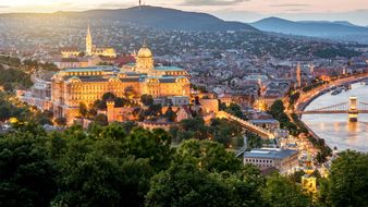 Перельоти у березні - квитки від лише 35 €