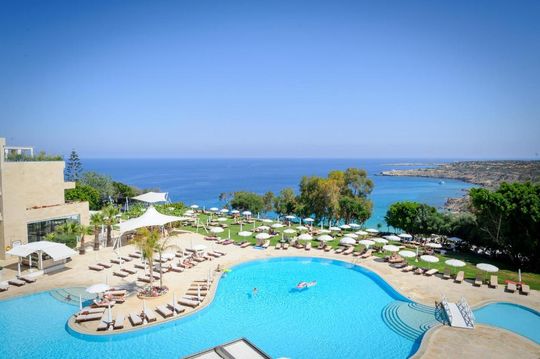 Grecian Park Hotel ~785€