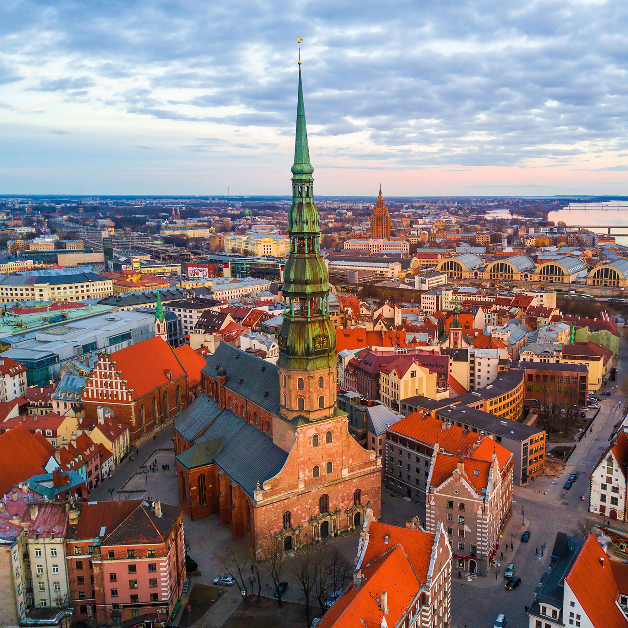 Cheap flight tickets 
from Bucharest to Riga - Zbor24.ro