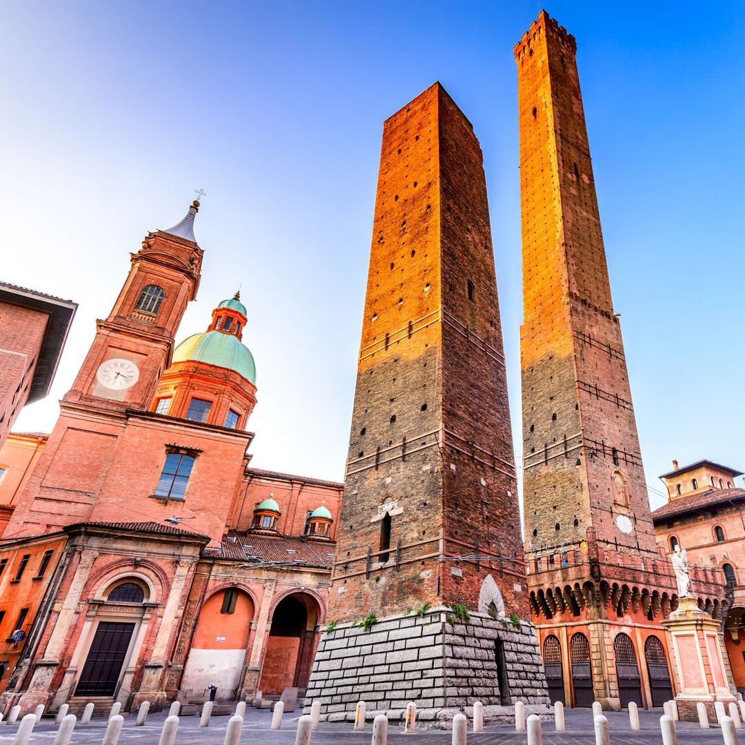 Flugtickets aus Düsseldorf zu Bologna - OOZH.DE