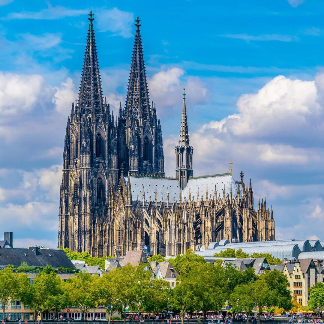 Airline tickets 
from Chisinau to Cologne - Zbor.md