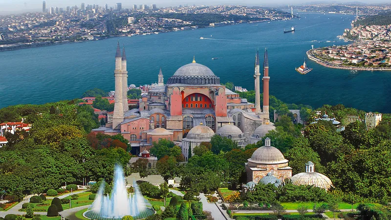 Turkish Airlines пропонує безкоштовний тур Стамбулом