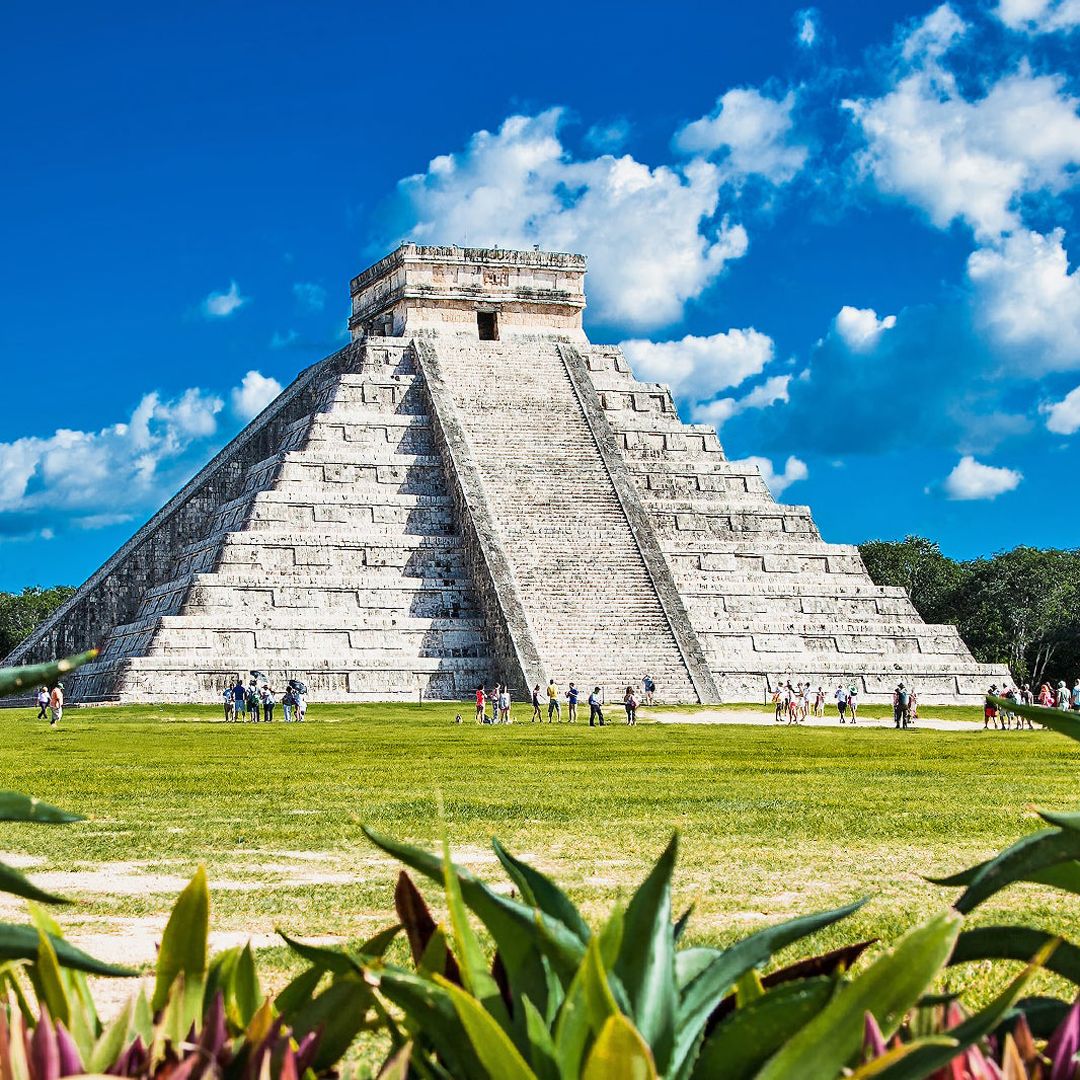 Cheap flight tickets 
from Romania to Mexico - Zbor24.ro