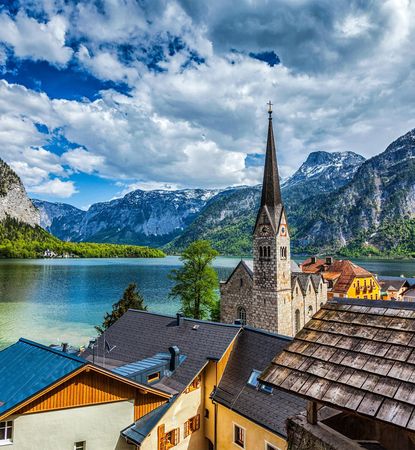 Rezervă Zboruri Romania către Austria