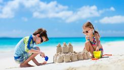 Start Vacanța Mare: Top 9 Plaje Sigure și Distractive pentru Copii