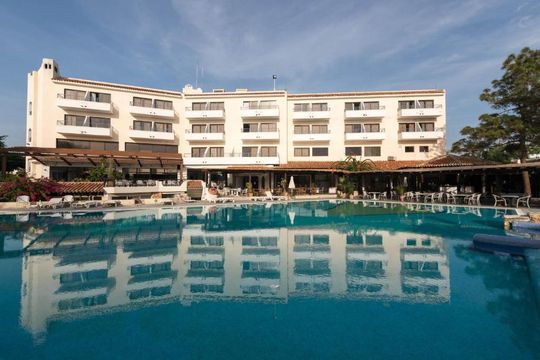 Paphos Gardens Holiday Resort ~520€