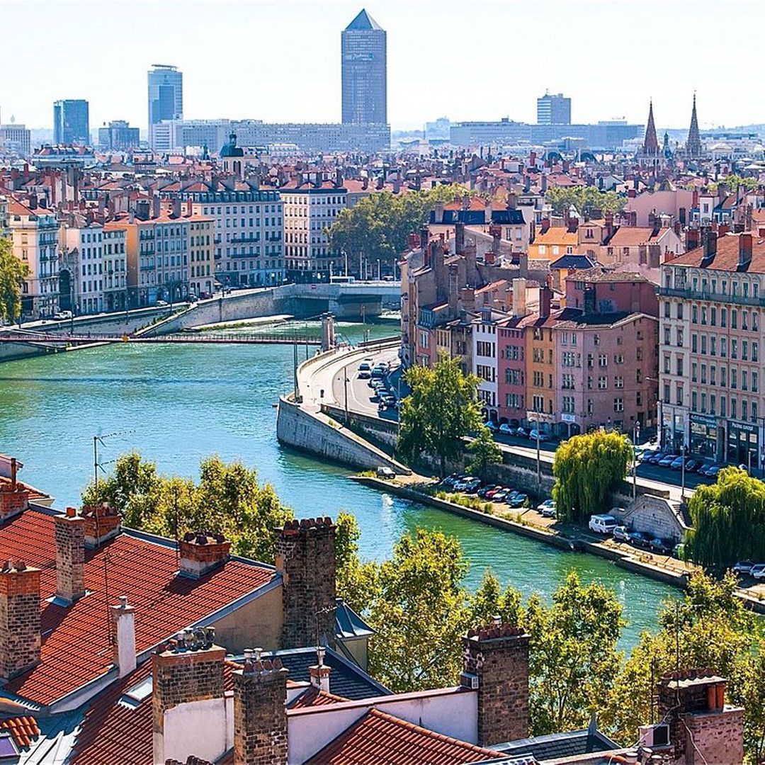 Bilete de avion din Strasbourg către Lyon - OOZH.FR
