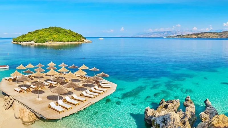 Avantajele unei Vacanțe în Albania