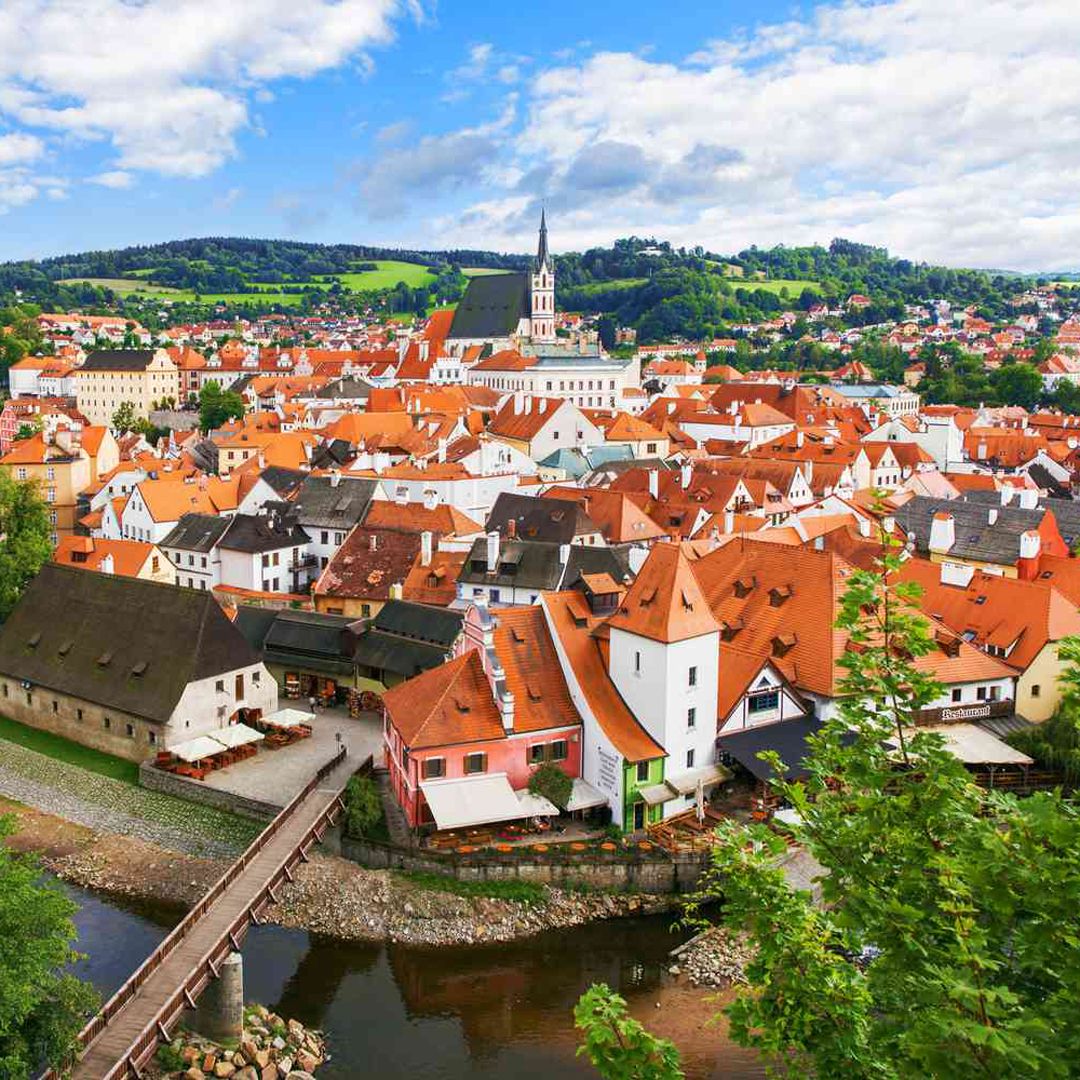 Авіаквитки 
з Молдова до Чехія - Zbor.md