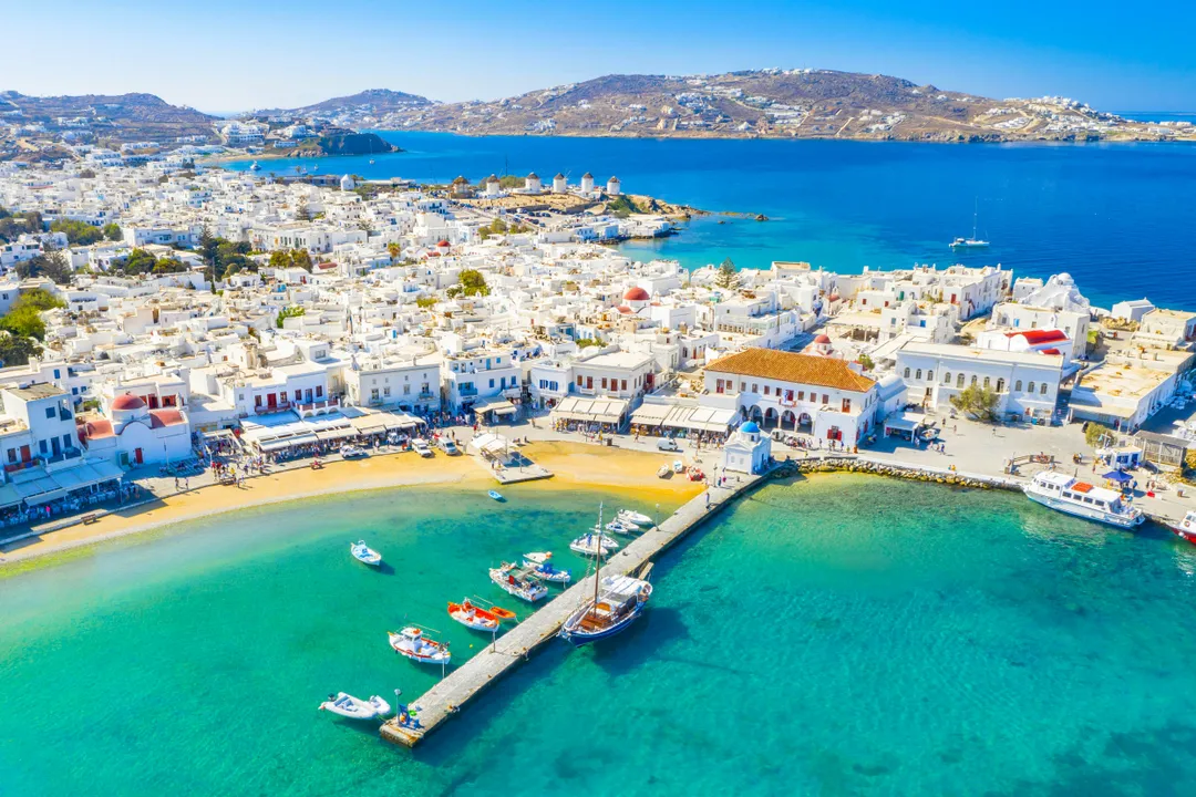 Bilete de avion ieftine  
din București către Mykonos - Zbor24.ro