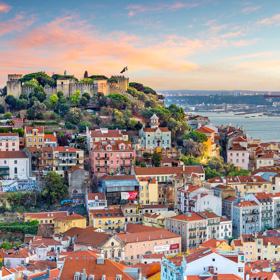 Flight tickets from 
Iasi to Lisbon - Zbor24.ro