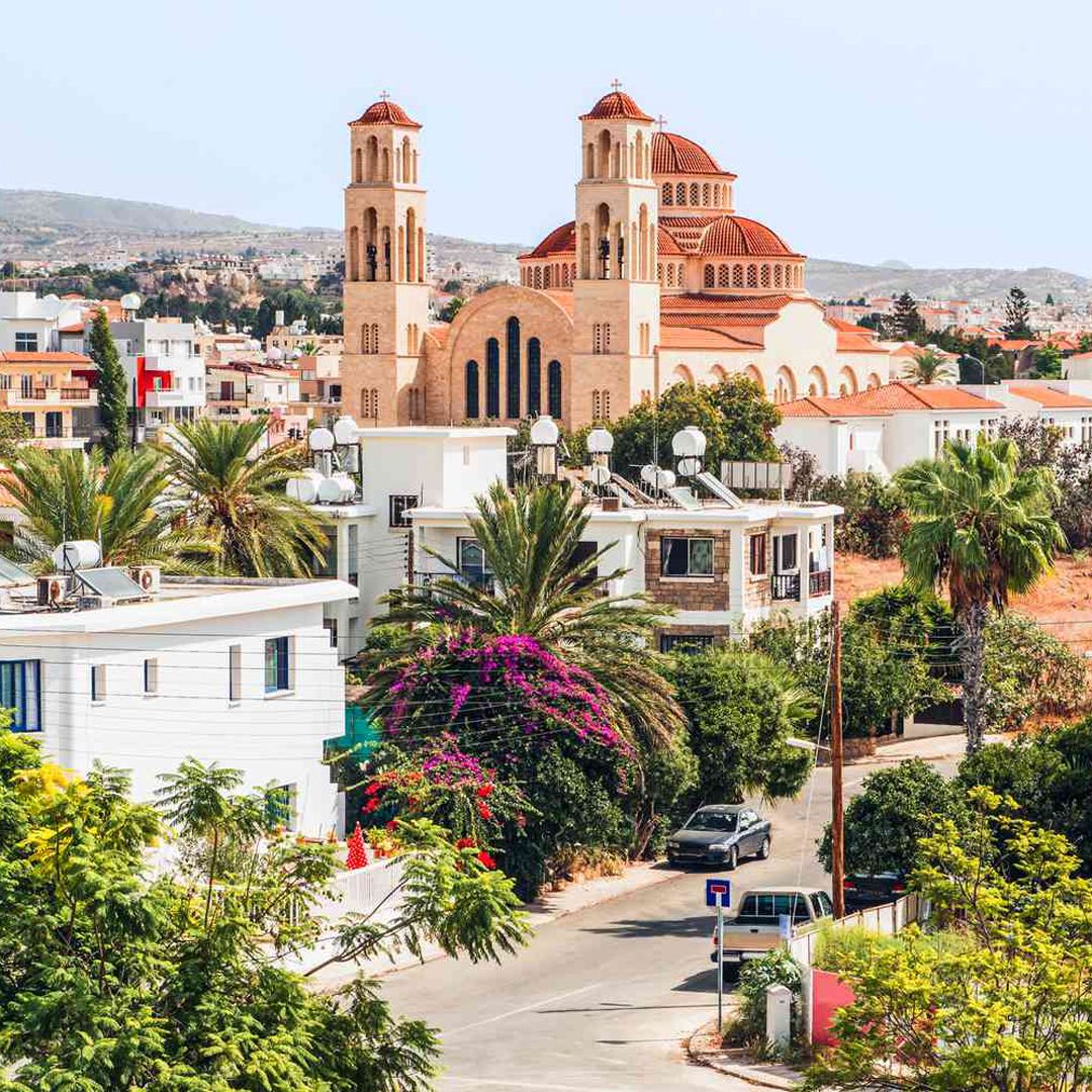 Cheap flight tickets 
from Israel to Cyprus - Zbor24.ro