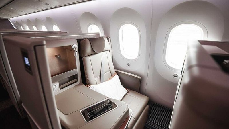 Airplane cabin classes explained: features and key differences