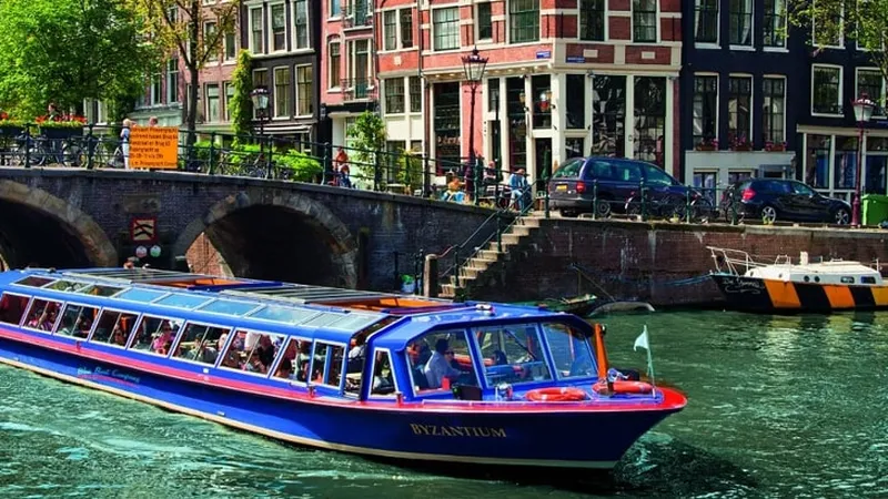 Cum să ai un city-break reușit în Amsterdam fără bătăi de cap