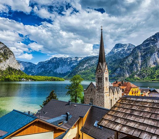 Flights between Romania and Austria