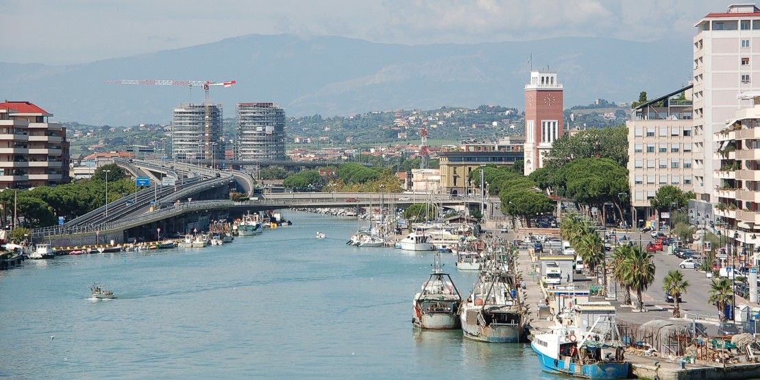 Bilete de avion din București către Pescara - Flugo