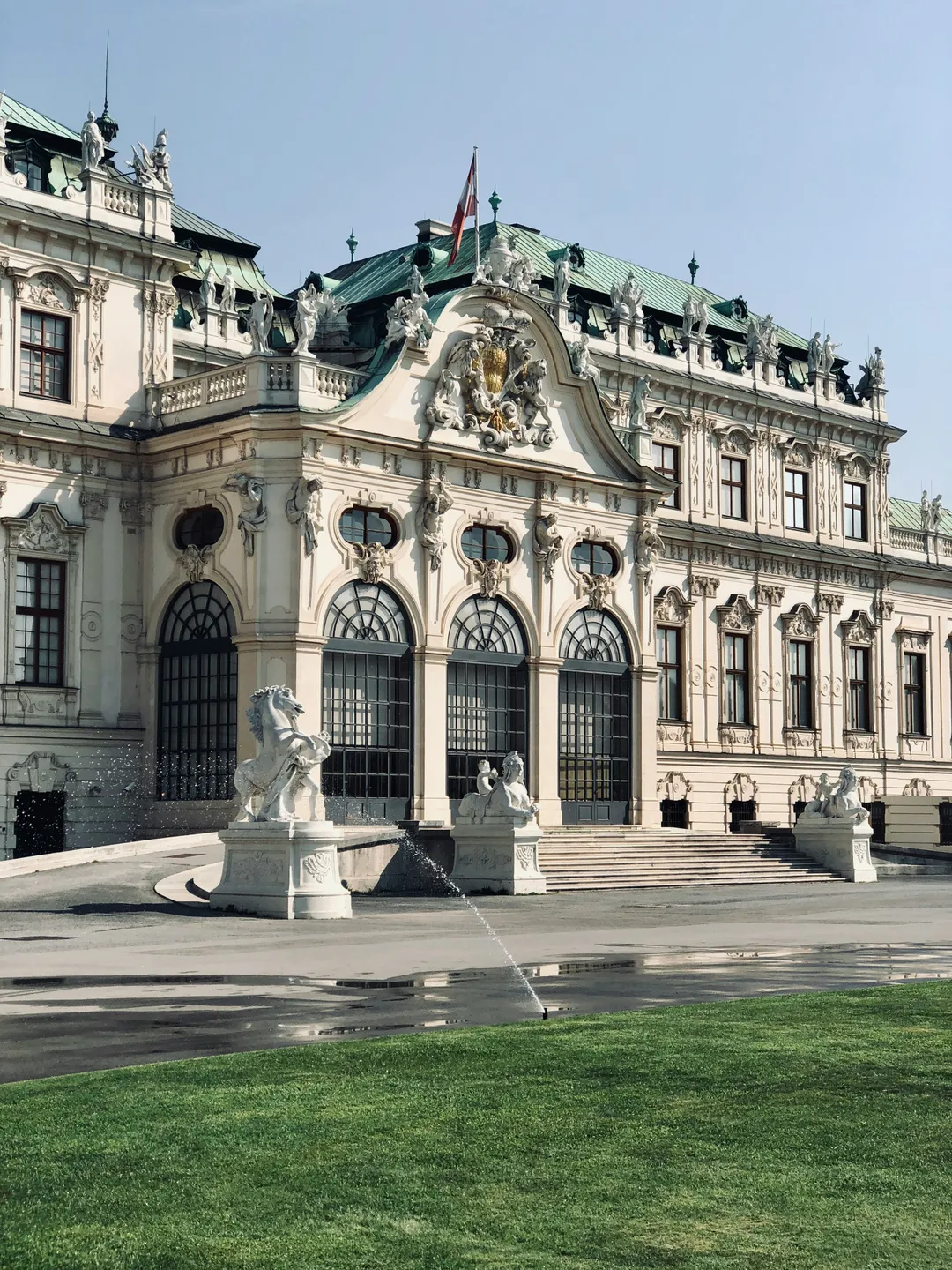 Airline tickets 
from Chisinau to Vienna - Zbor.md