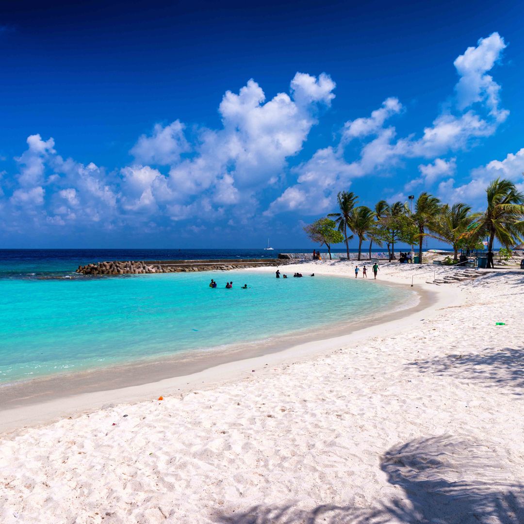 Bilete de avion 
din Cluj-Napoca către Malé - Zbor24.ro