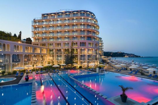 AZALIA HOTEL ~505€