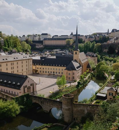 București-Luxemburg