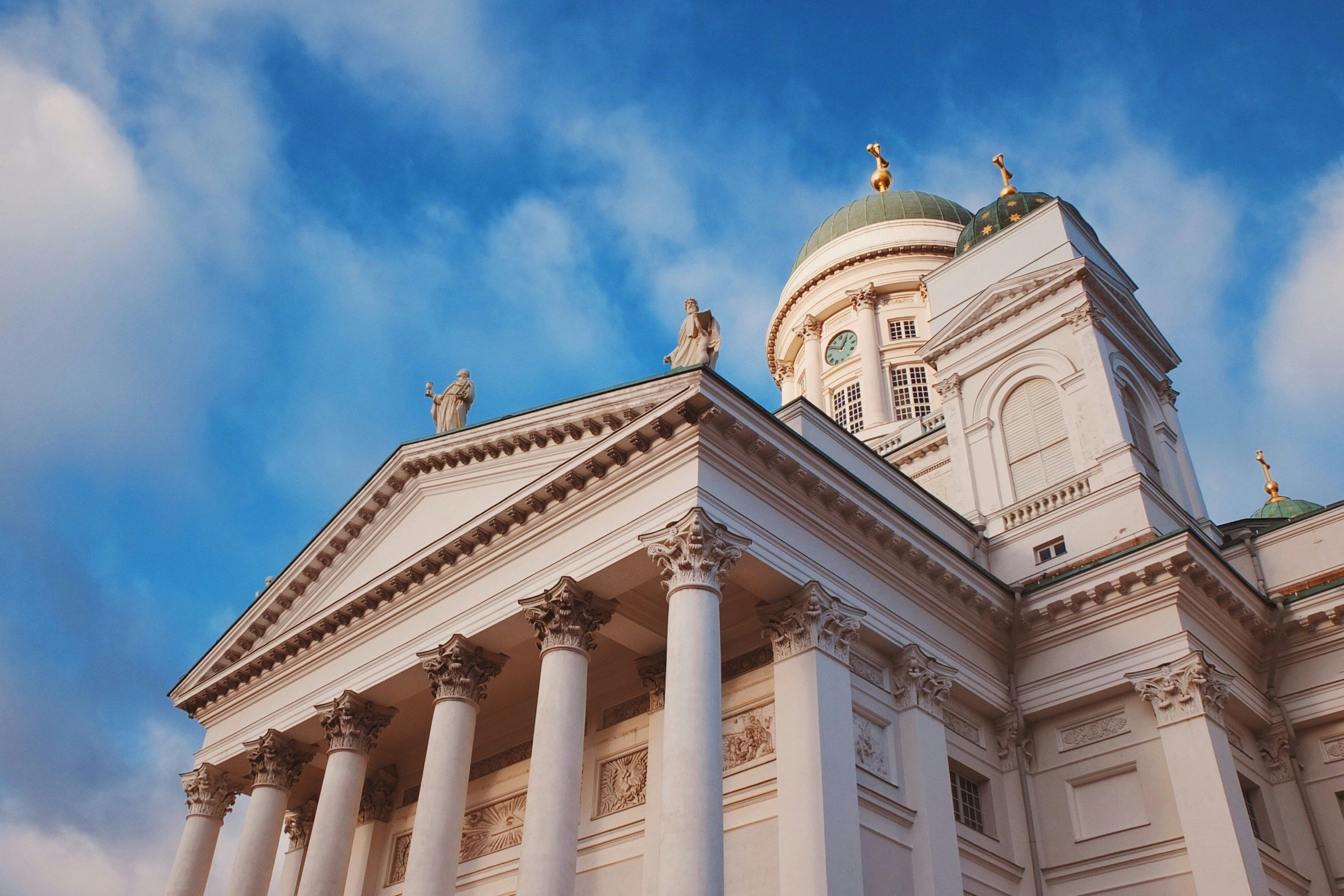 Cheap flight tickets 
from Bucharest to Helsinki - Zbor24.ro