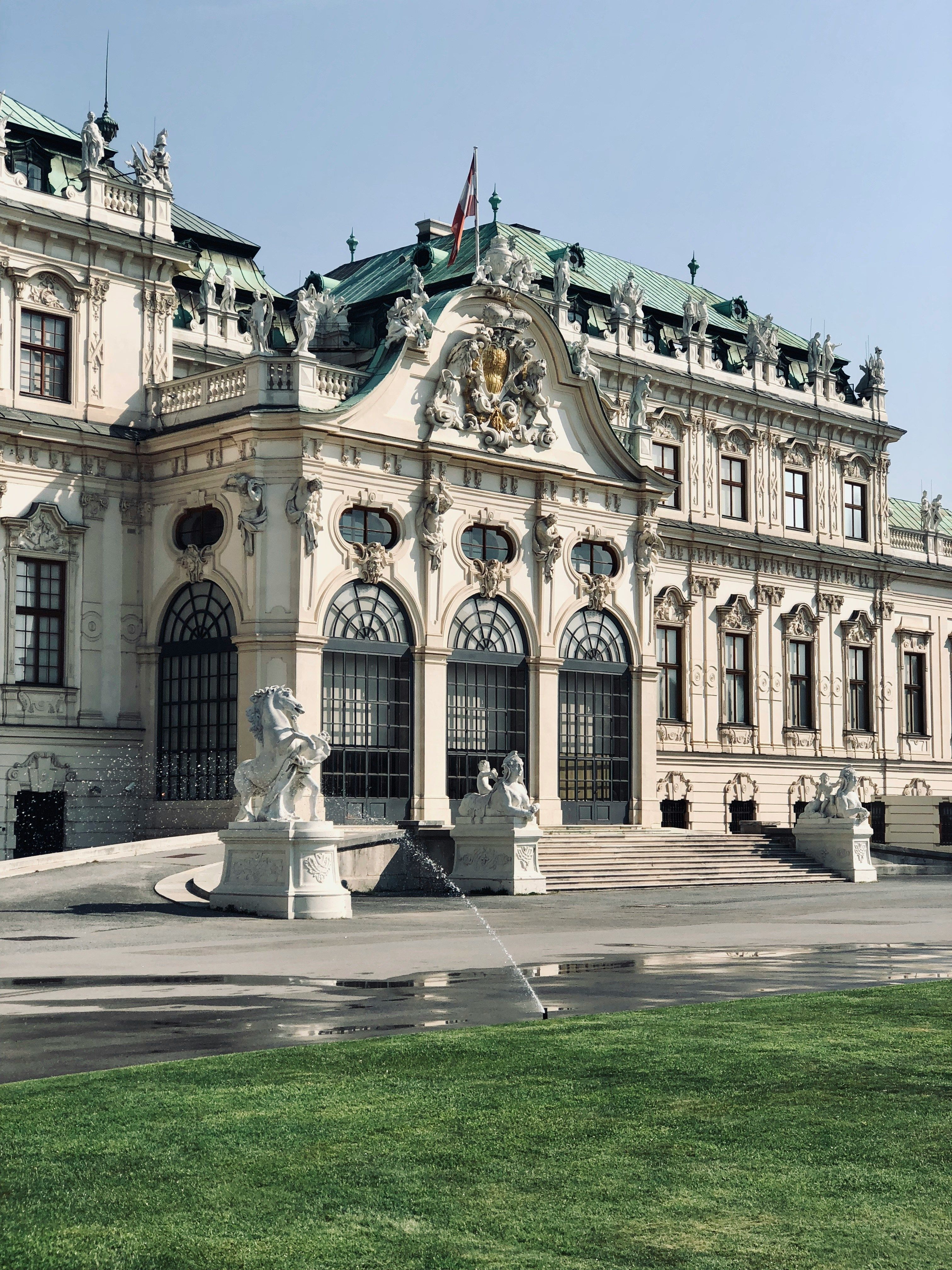 Arad-Vienna - Zbor24.ro