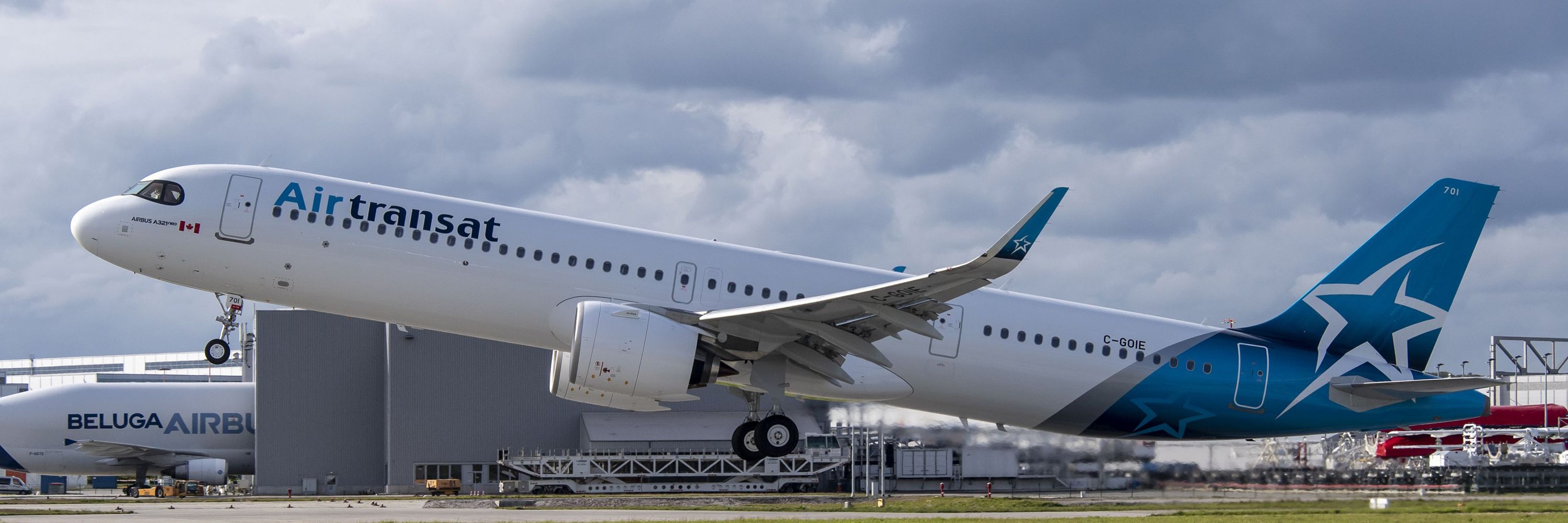 Air Transat flight tickets - OOZH