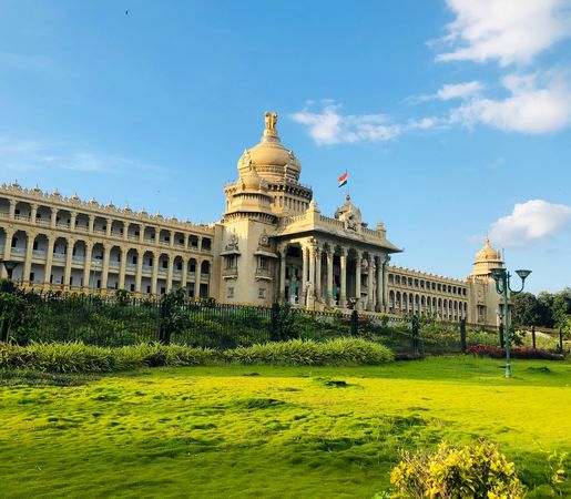 Bacău-Bengaluru